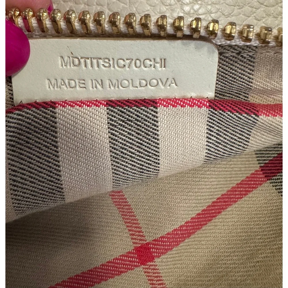 Burberry‎ Cream Pebbled Calf Leather Crossbody Bag Tassel Gold Hardware #611